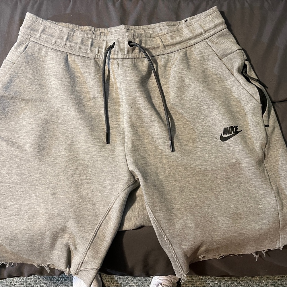 Nike tech fleece shorts